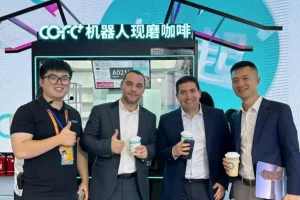 cómo los quioscos de café robot aceleran la entrada al mercado para marcas
